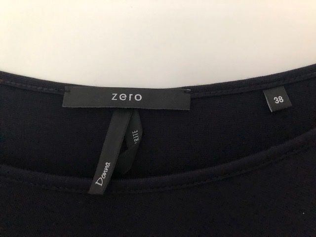 Robes: Neues Kleid Zero Gr. 38 dunkelblau – Neuf (Voir description) à Utzigen par Crisbo 2