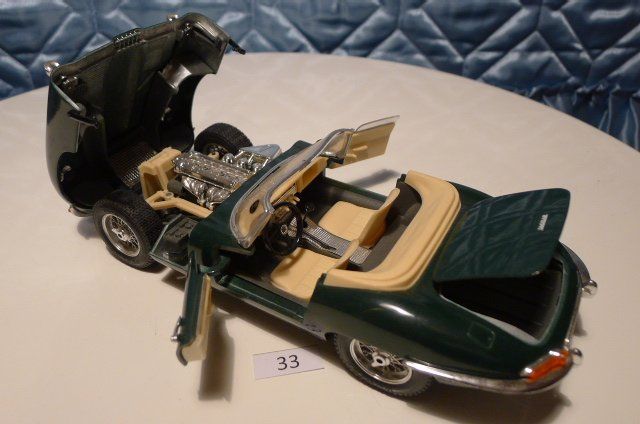 Jaguar Modellautos: Modellauto Jaguar E-Type Cabrio dunkelgrün gebraucht – Defekt aus Steffisburg von Gswiss 5