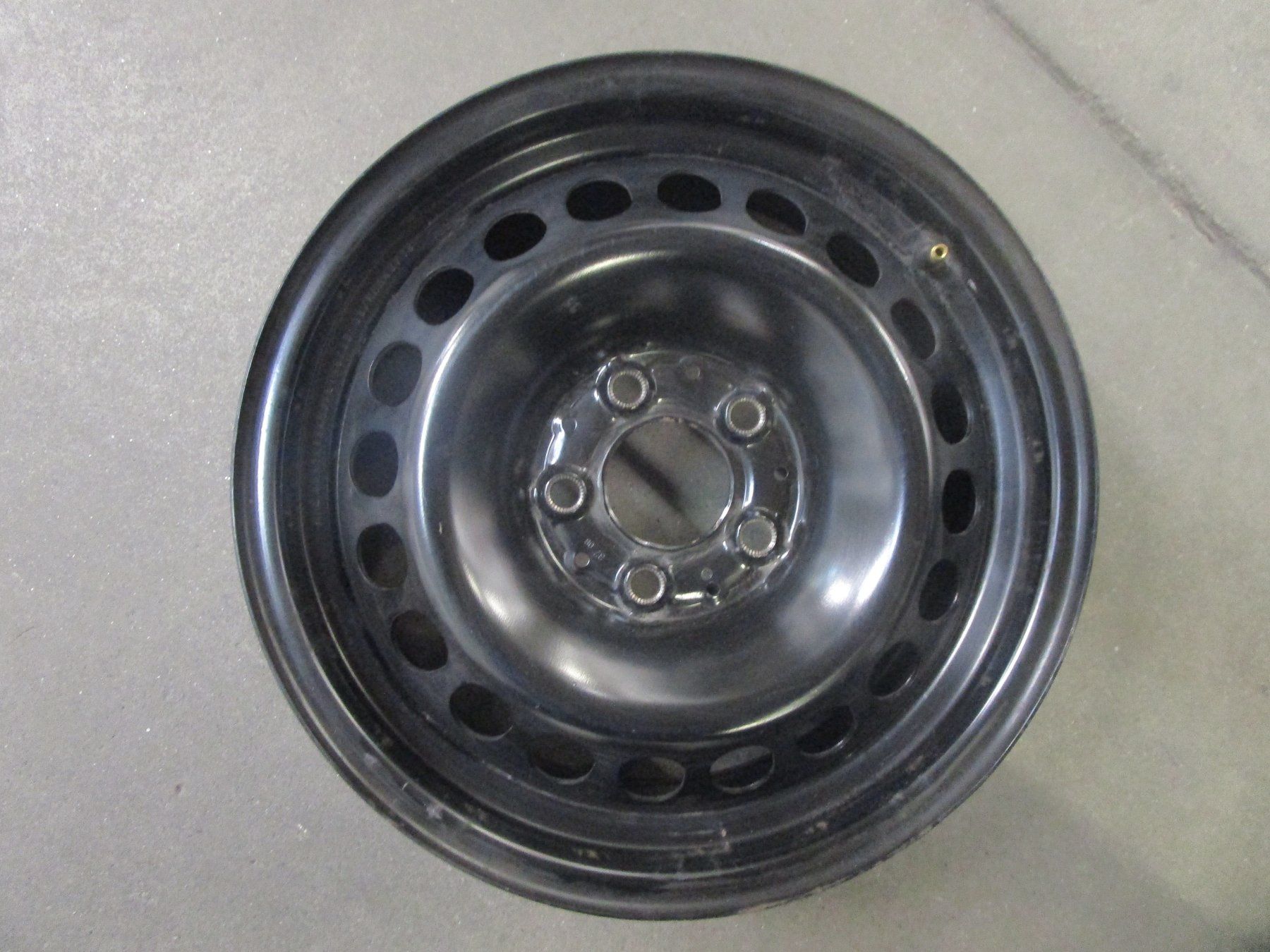Mercedes-Benz Cerchioni: Stahlfelgen 16" 5 Loch – Usato da Regensdorf venduto da Urs6423
