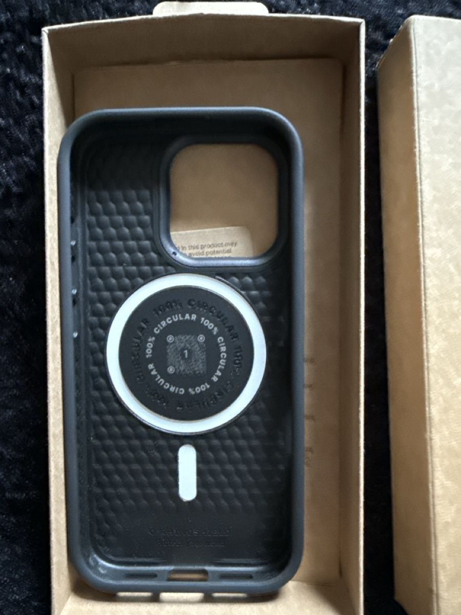 Apple Cover & Protezioni schermo: Coque Rhinoshield iPhone 16 Pro - Motif oiseau & fleurs – Nuovo e nell'imballaggio originale da Epesses venduto da Deb-oh 1