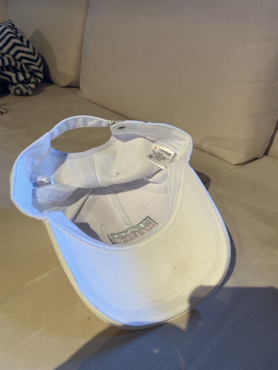 Copricapi, berretti & cappellini: TAG-Heuer Cap Weiss Unisex – Usato da Grund b. Gstaad venduto da oivil11 2