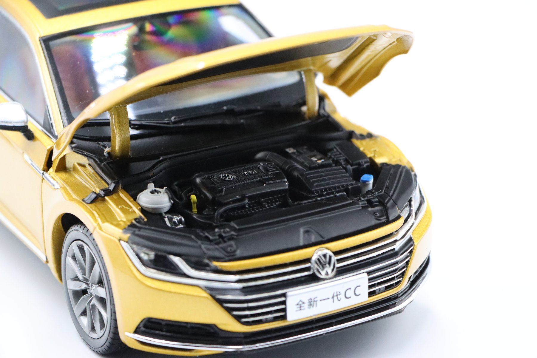 Volkswagen Modellini d'auto: VW Arteon CC 2018 1:18 Paudi Model – Nuovo e nell'imballaggio originale da Bühl b.Aarberg venduto da modelldiecast 9
