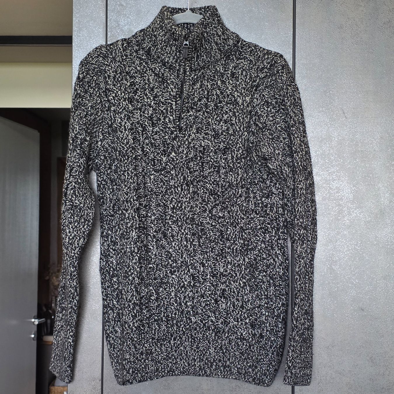 Superdry Pullover & Sweatshirts: 🐸 SUPERDRY STRICK TROYER M STRICKPULLOVER MÉLANGE – Gebraucht aus Môtier (Vully) von Frogs