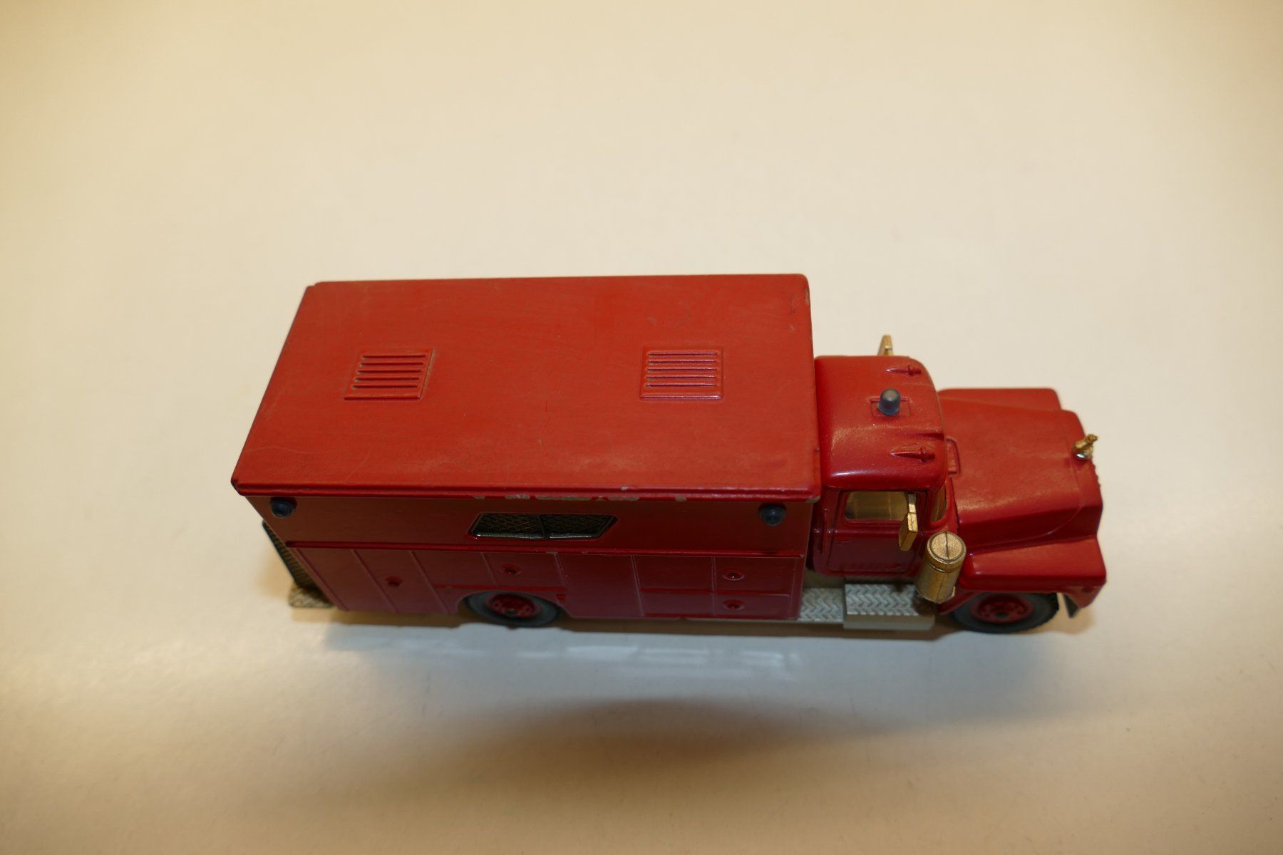 Solido Modellini d'auto: Solido 1:60: Mack Pompier – Usato da Niederhasli venduto da rail-duerst 5