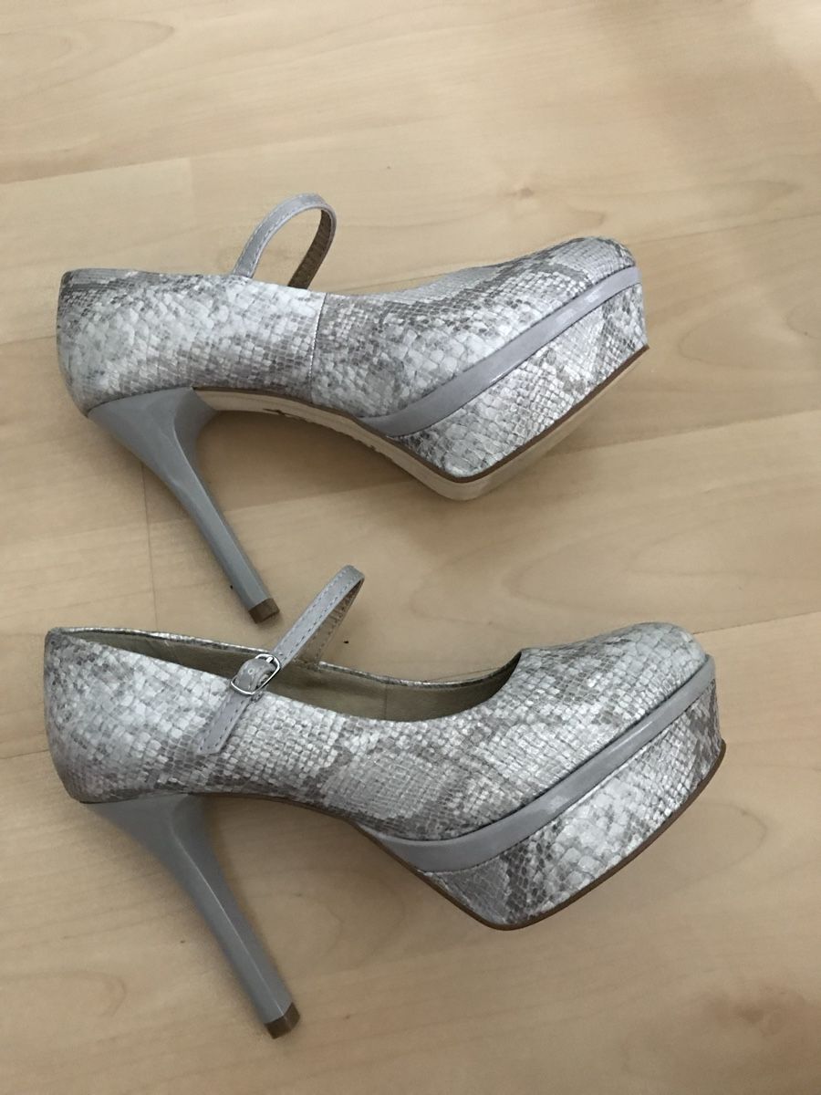 Tamaris Scarpe da donna: Tamaris Plateau Pump silver-snake 37 – Nuovo (secondo la descrizione) da Dietikon venduto da Nieselchen 2