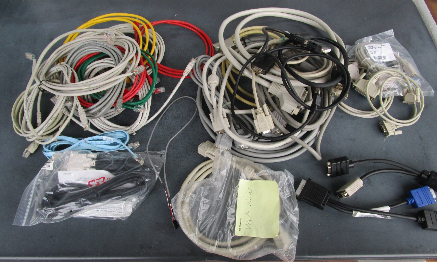 Cavi: Diverse Computer Kabel – Usato da Rapperswil SG venduto da Ralphy 1