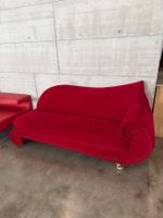 Bretz Sofa rot Samt mit Löwenfüssen gebrauchter Zustand
