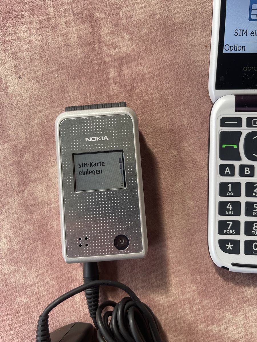 Handys / Smartphones: Zwei Stück Handy inklusive Lgerät – Gebraucht aus Regensdorf von mex5145 2