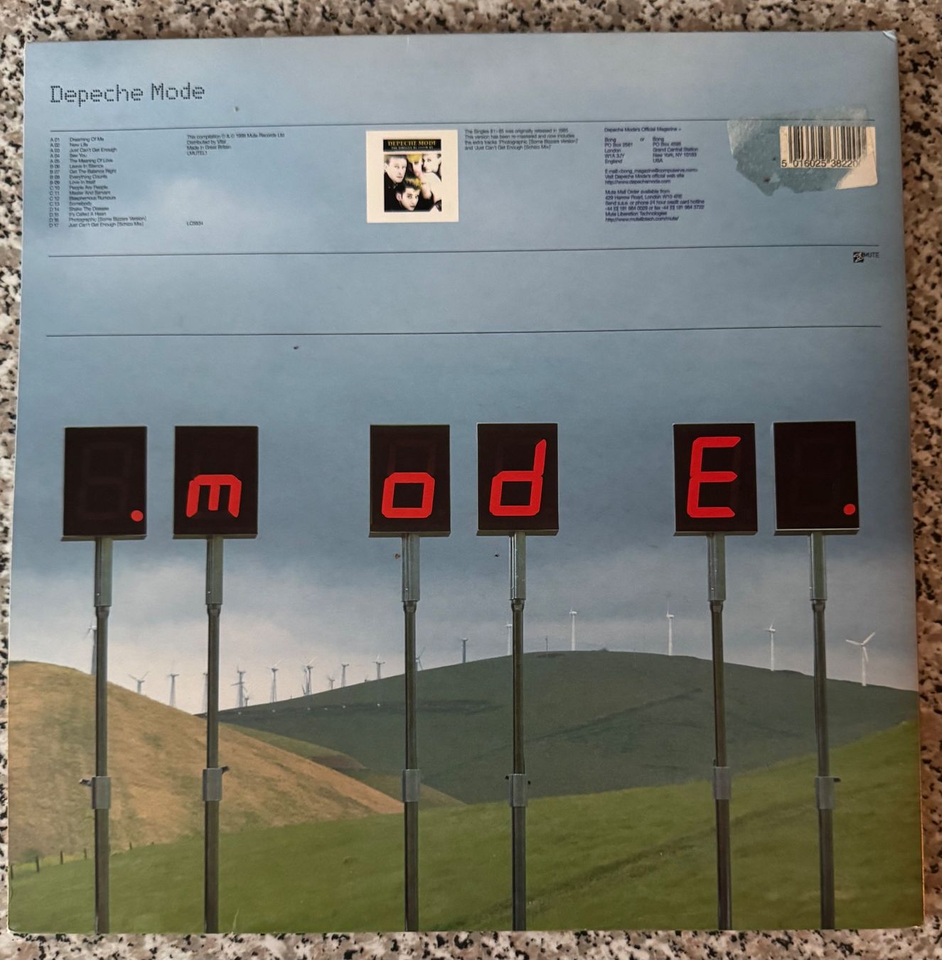 Vinyles: Depeche Mode The Singles 81-85 – D'occasion à Stetten AG par Rvipersnake 1