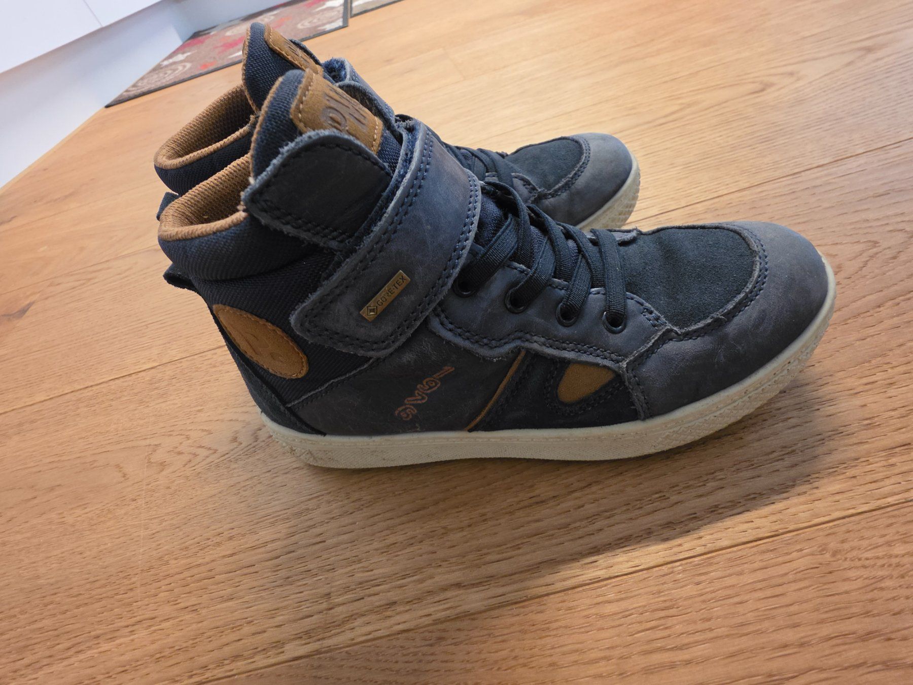 Primigi Schuhe für Jungen: Primigi Goretex Gr. 34 – Gebraucht aus Davos-Dorf von Bpelikan