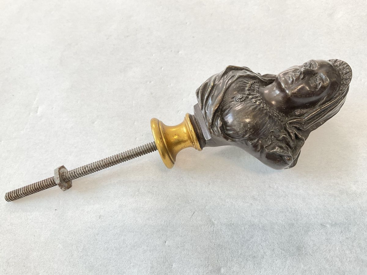 Sculture & Statue: Ancien buste, signé  – Usato da Malleray venduto da Robot12 7