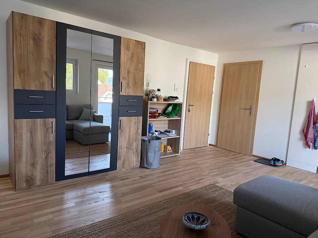 Pfister Letti: Möbelset Boxspringbett und Schrank – Usato da Solothurn venduto da guest99 2