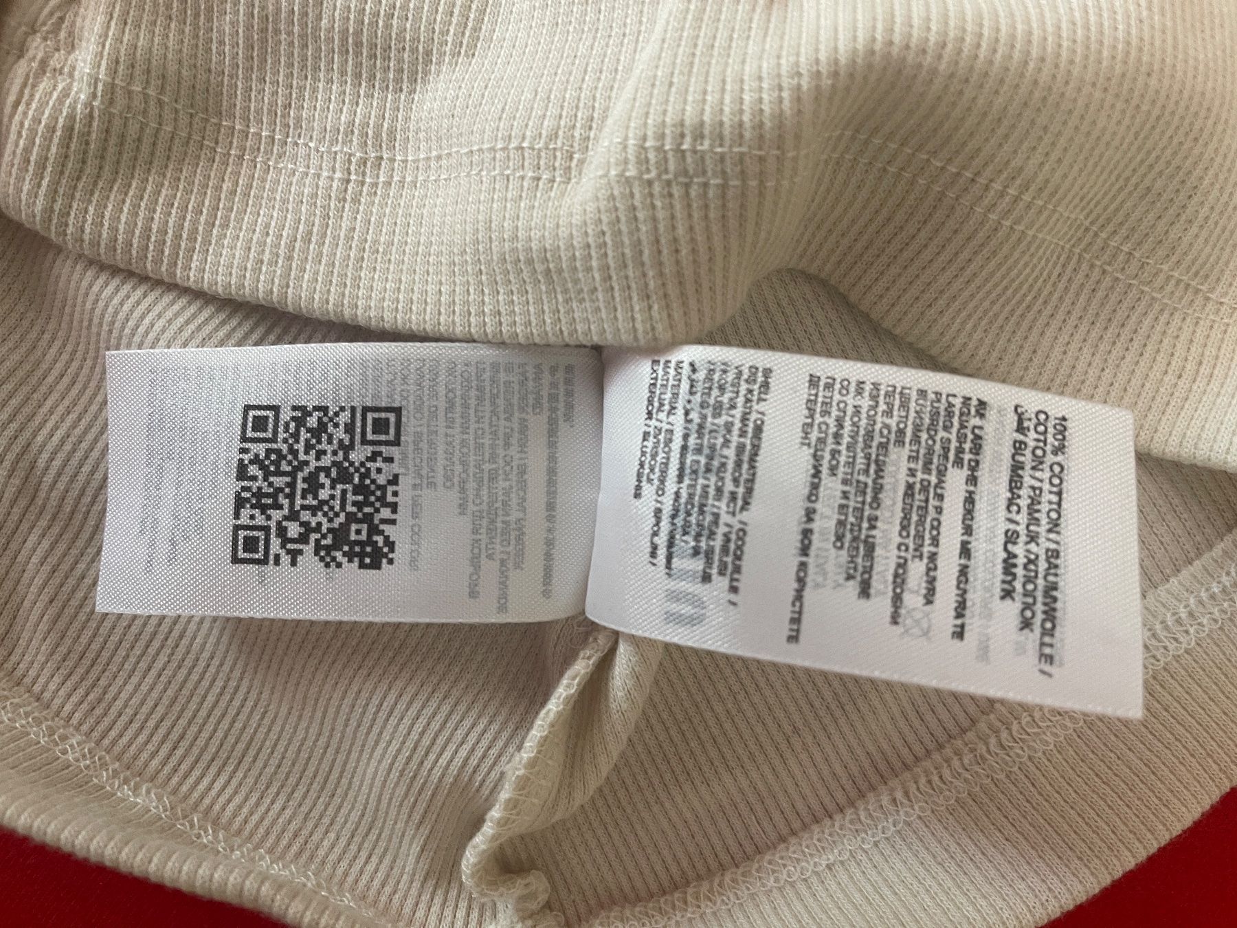 Miu Miu Top: Miu Miu Top,Cr.M – Nuovo (secondo la descrizione) da Bolligen venduto da Aquella71 5
