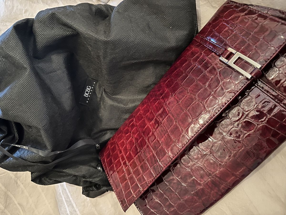 Taschen für Damen: BCBG MAXAZRIA genuine leather clutch – Neu (gemäss Beschreibung) aus Wermatswil von Alkinoe 1