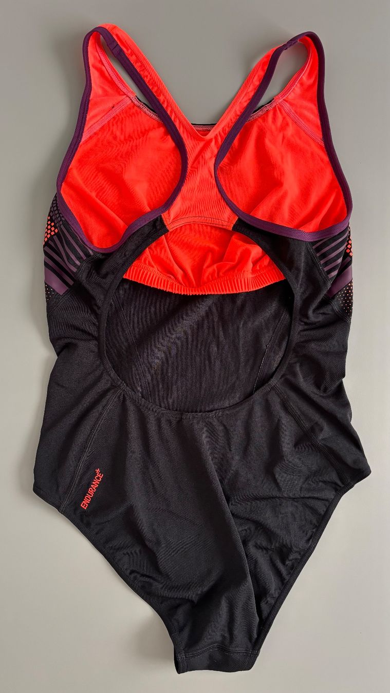 Speedo Costumi da bagno & Bikini: Speedo Badeanzug, Gr. 40, fast neu – Usato da Rieden AG venduto da Ricardeuse 1