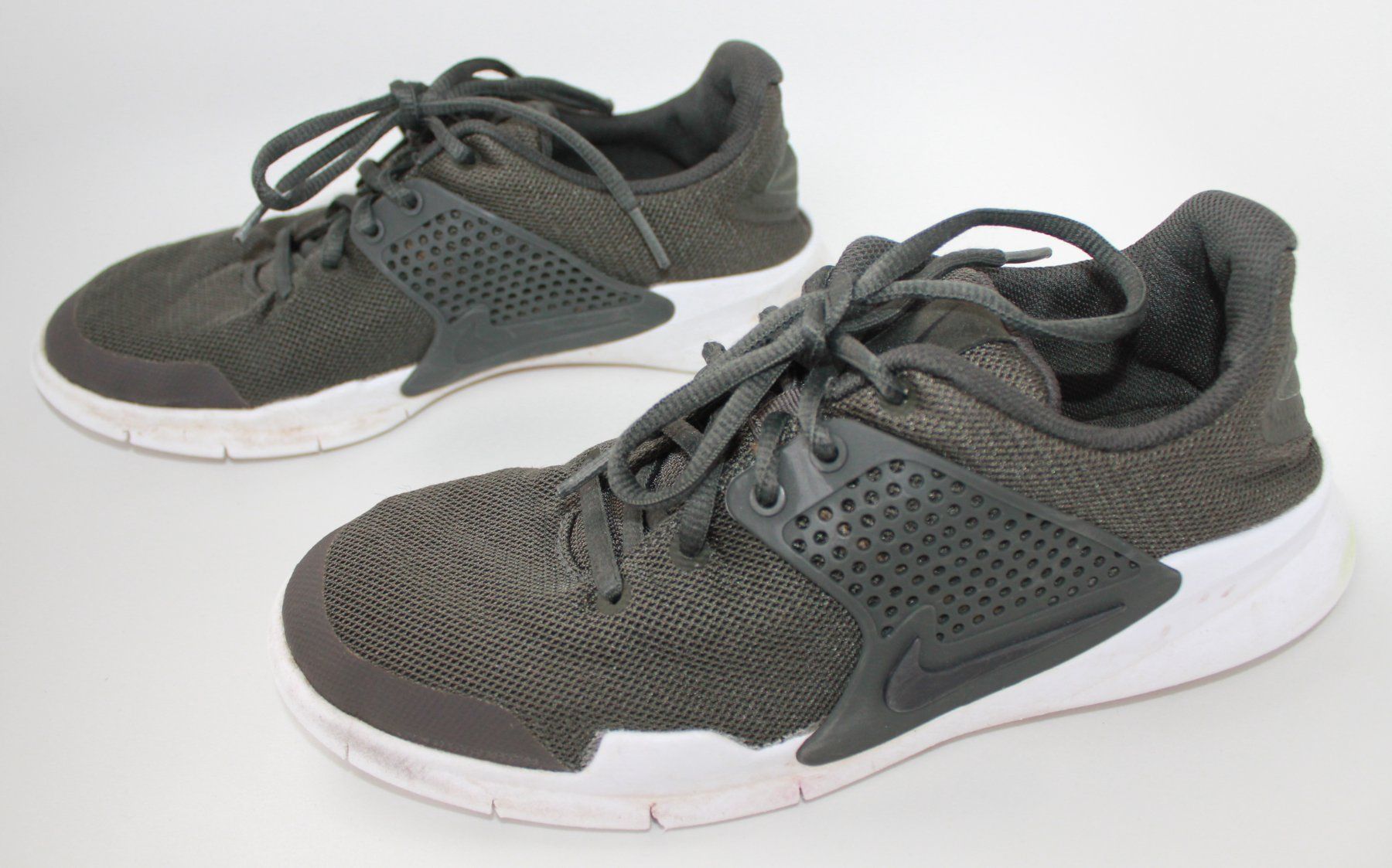 Nike Scarpe da uomo: Baskets Nike t. 41 – Usato da Peseux venduto da Gilloss