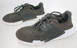 Baskets Nike t. 41