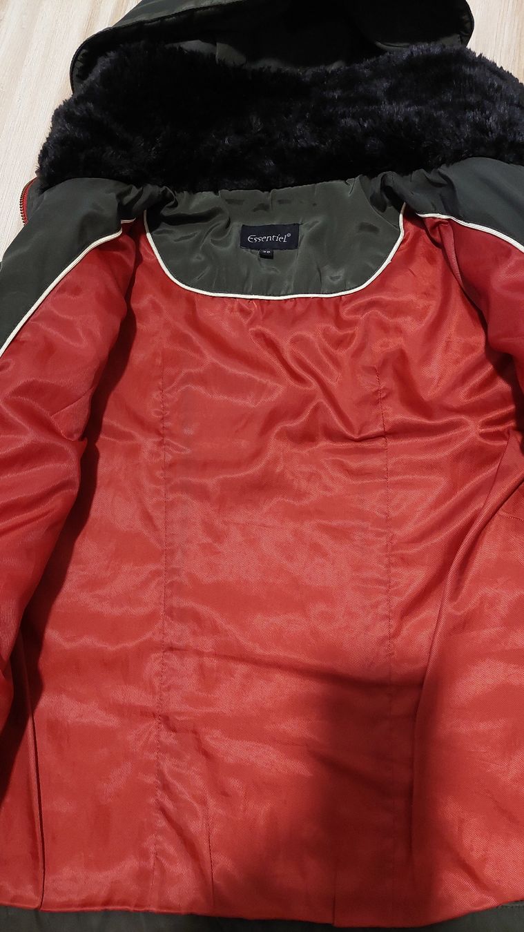 Jacken: Essentiel Winterjacke Gr. 36  mit Kunstfellfutter – Gebraucht aus Gwatt (Thun) von Letzte-Chance-III 6
