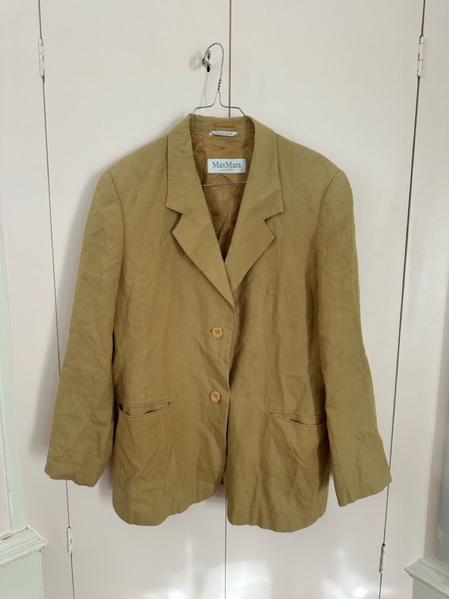 Max Mara Giacche: Blazer Max Mara beige en lin – Usato da Yverdon-les-Bains venduto da Laureetlargent