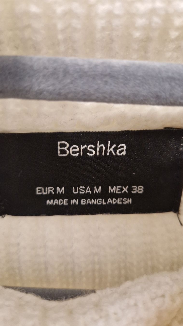 Bershka Maglioni & Felpe: Weisser Bershka Rollkragenpullover Gr. M – Nuovo (secondo la descrizione) da Untersiggenthal venduto da utr_6m5b 1