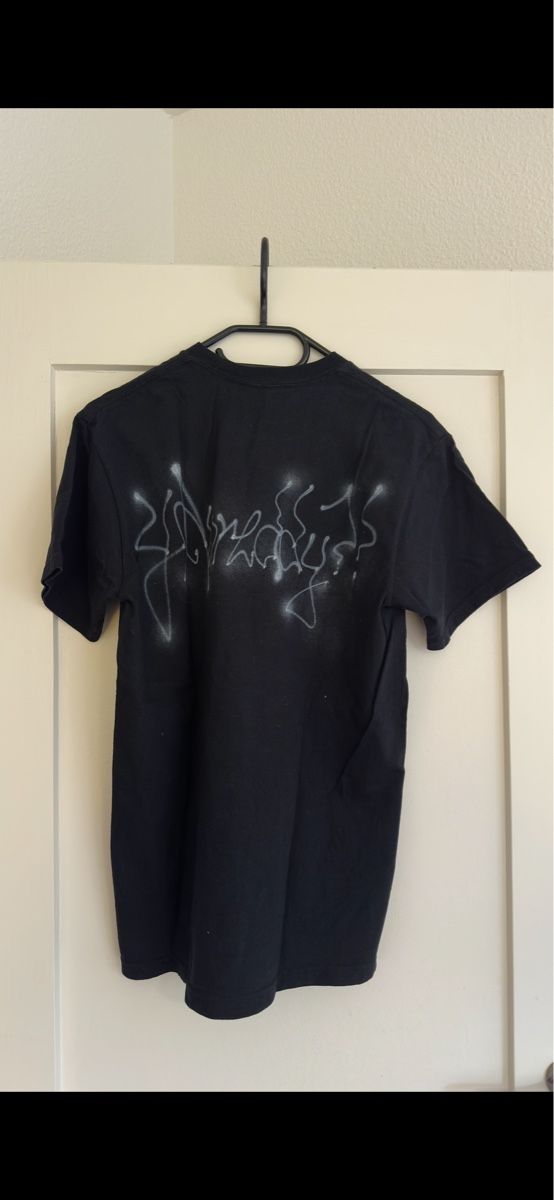 T-shirt: Babybrusher Tshirt  – Usato da Basel venduto da ndeon 1