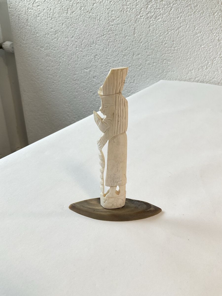 Statuette: Statuette ancienne, sculpté – Usato da Malleray venduto da Robot12