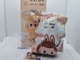 POP MART - The Monsters/Labubu Authentic Have A Seat - Zizi