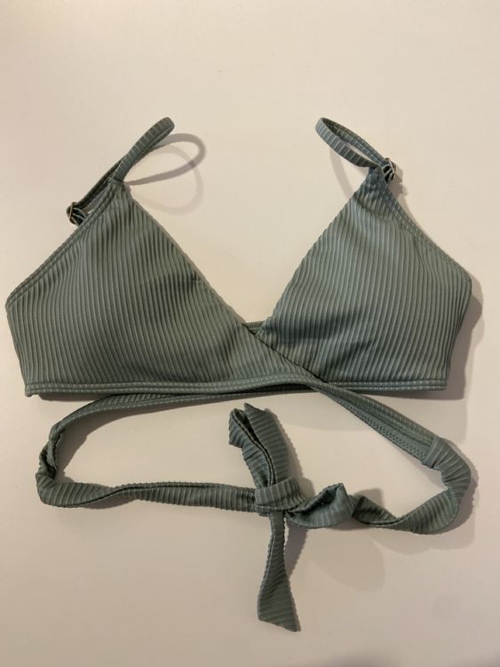 Hollister Bikini Oberteil zum Binden Kaufen auf Ricardo