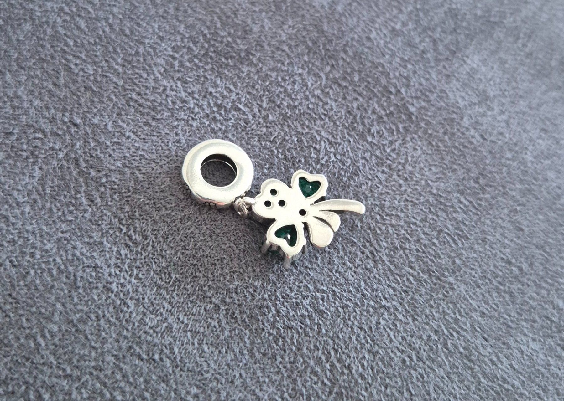 Anhänger: Charm Kleeblatt +Garantie – Neu (gemäss Beschreibung) aus Rotkreuz von Carbone_Bijou-Shop 3
