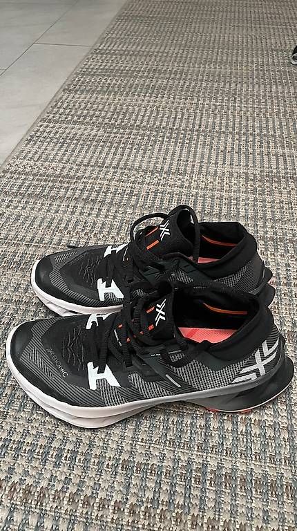 Damenschuhe: Neue XBionic Turnschuh, Grösse 37 – Gebraucht aus Steffisburg von thomnes