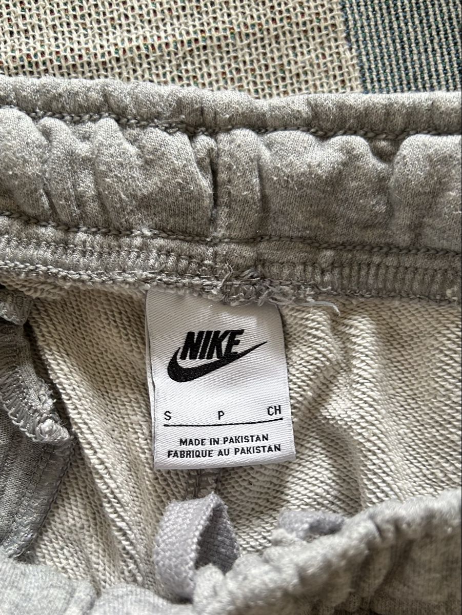 Nike Hosen: Nike sweatpants – Gebraucht aus Bern von EmptySpaceS 3
