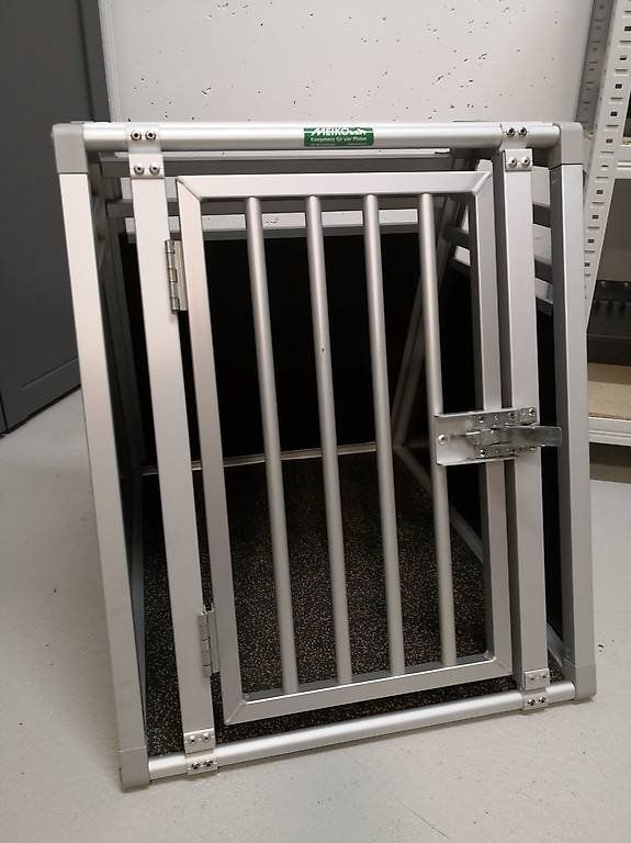 Meiko Gabbie, trasporto & Sicurezza: Hundebox – Usato da Hitzkirch venduto da inf_k29j