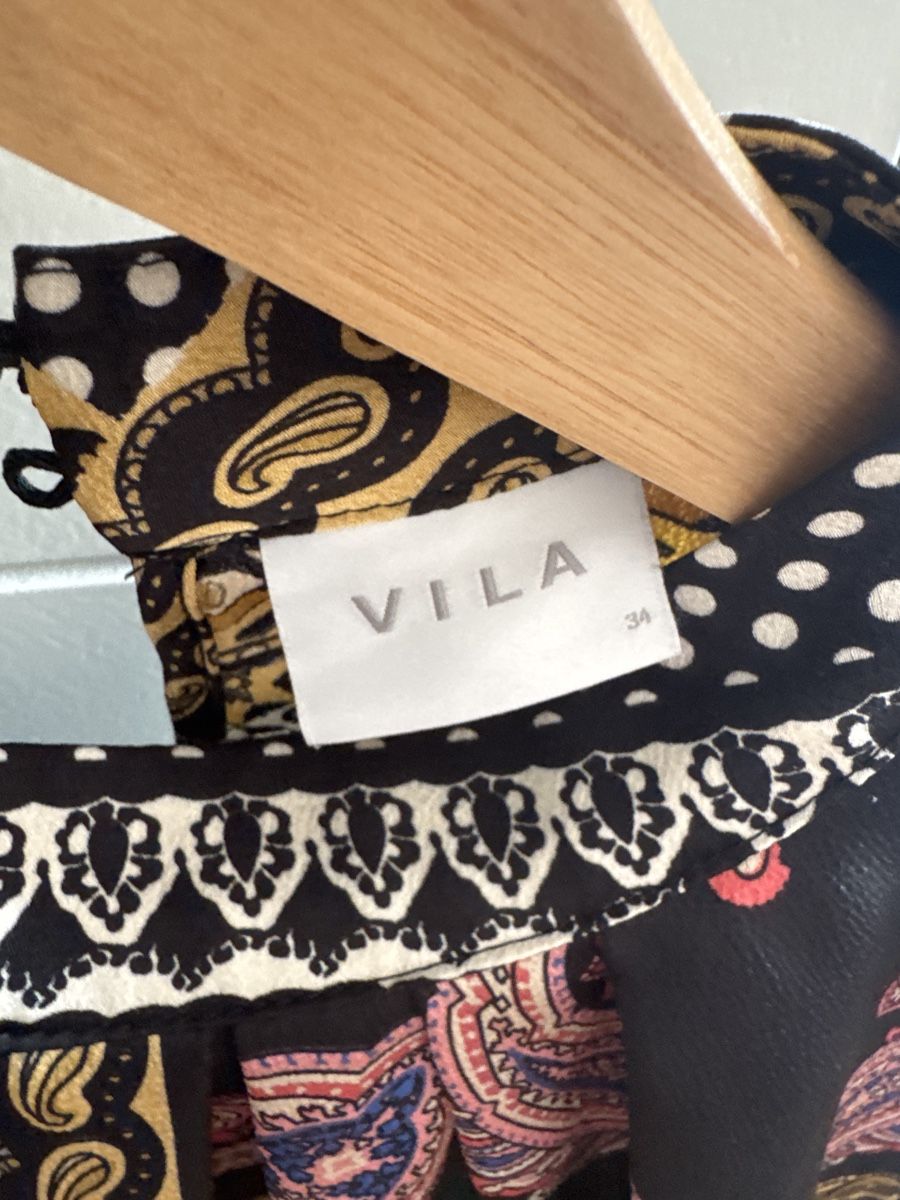 Camicette: Vintage-Stil Bluse mit Muster, Grösse S Herbst Chic! – Usato da Eggersriet venduto da Gio_Mag_Stucki 1