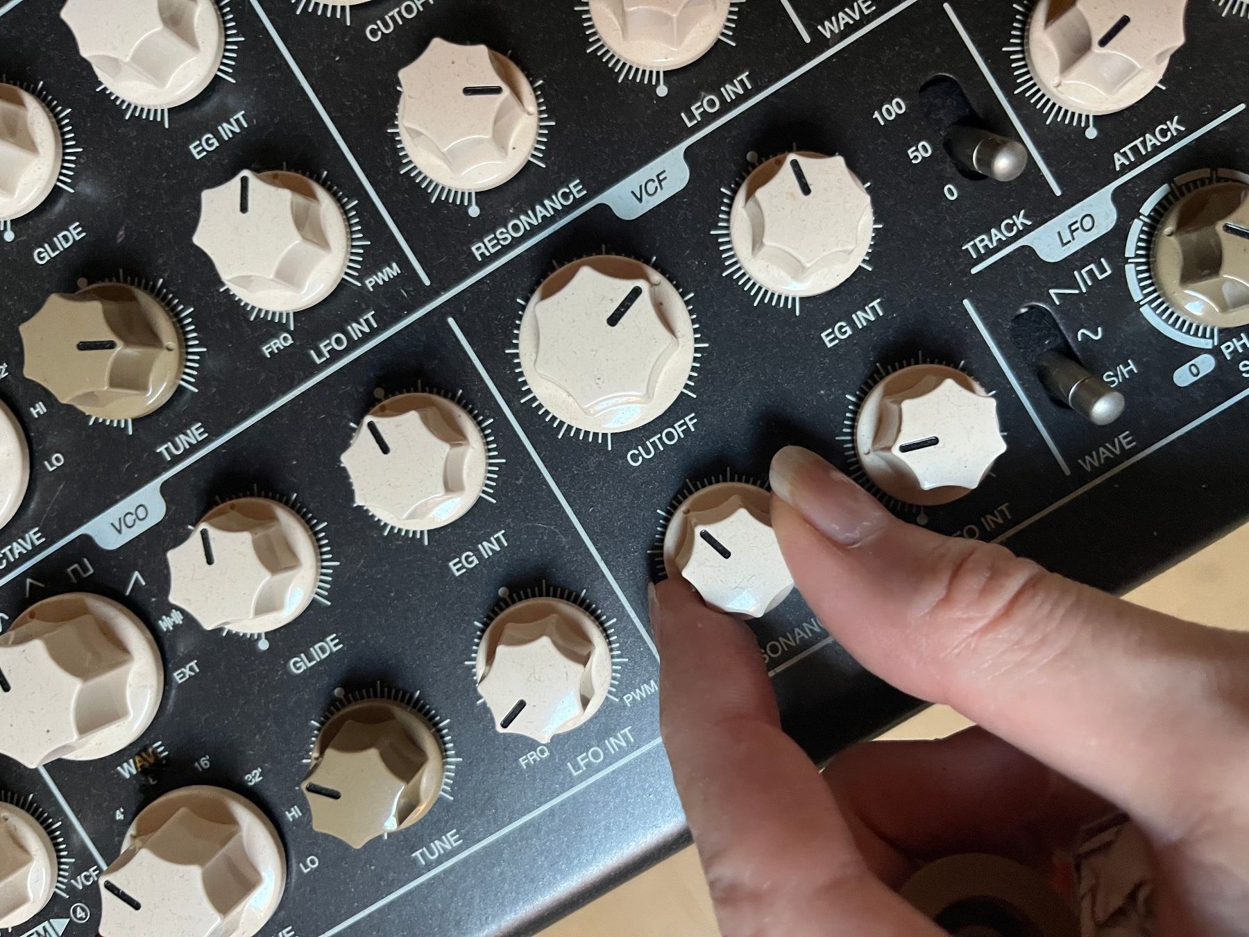 Vermona Musikinstrumente: Vermona PERfourMER MKII – Defekt aus Winterthur von n_l_h 2