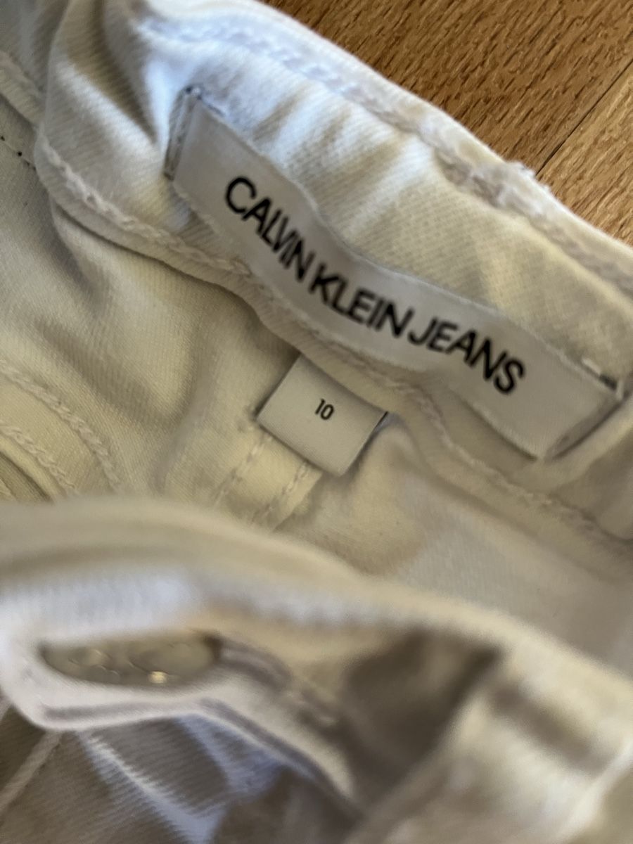 Calvin Klein Hosen: Weisse Calvin Klein Jeans Gr. 10 – Gebraucht aus Lungern von Chispa1982 2