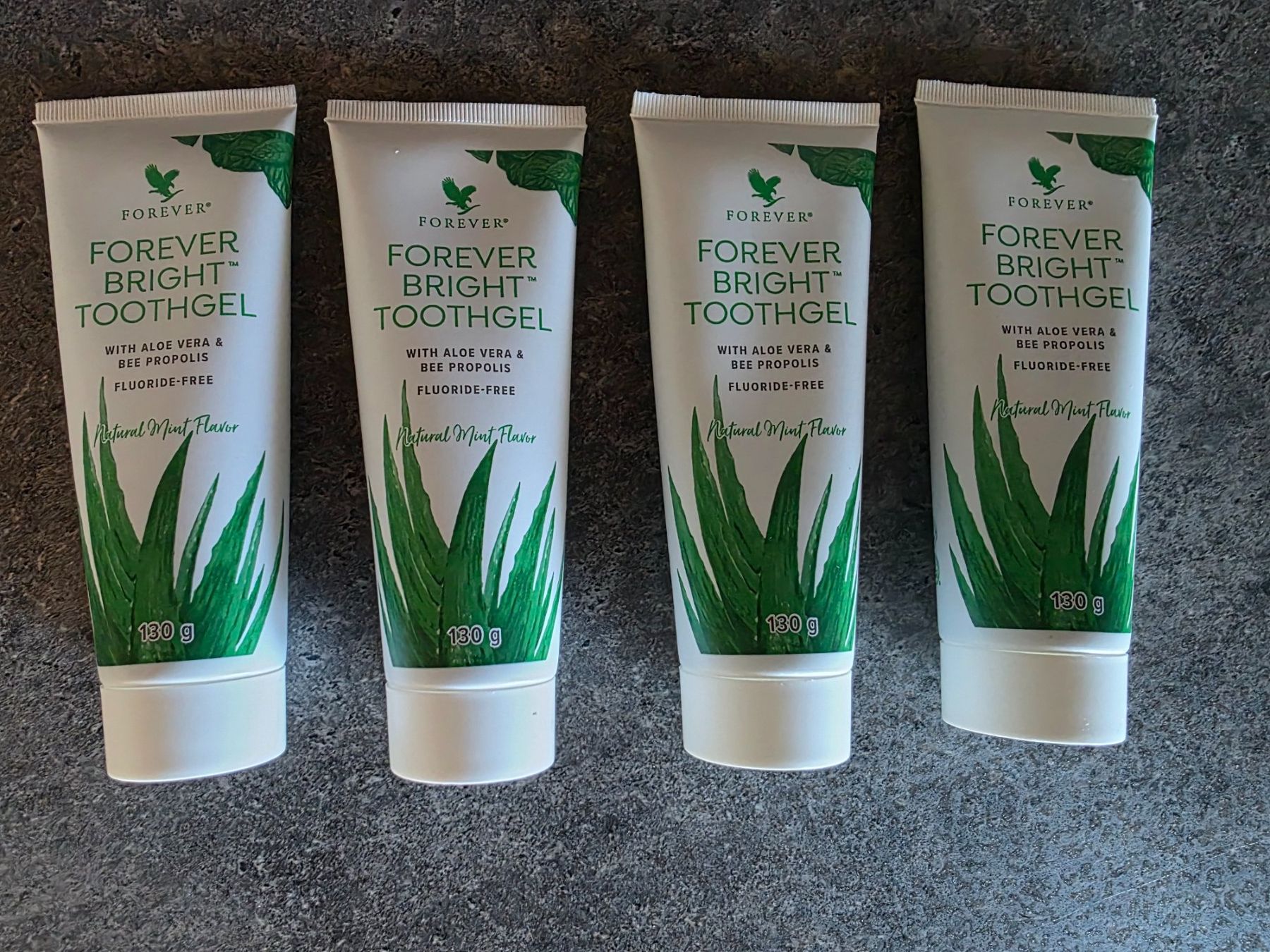 Soins dentaires: Forever Bright Toothgel 4x 130g neu – Neuf avec emballage d'origine à Rümikon AG par tokefu