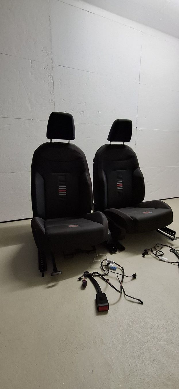 Seat Tutti pezzi di ricambio auto: SEAT Ibiza Sitze – Usato da Schöftland venduto da Bikefarmer 9