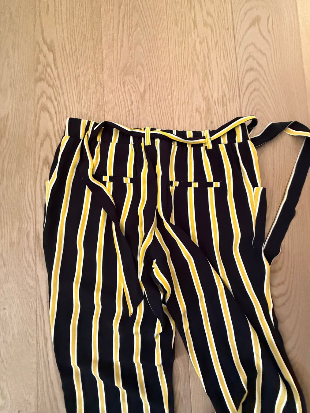 Pantaloni: Summum Studio Sommer Hose Grösse 40 Viskose – Usato da Kirchdorf AG venduto da coco123 3