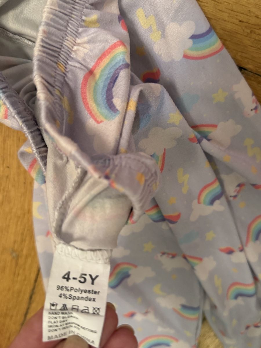 Pigiama & Simili: Kinder Pyjama Einhorn Grösse 110 – Usato da Bern venduto da Elisa64 4