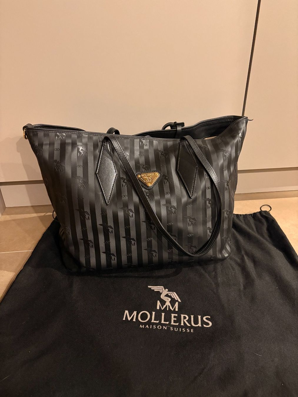 Maison Mollerus Borse da donna: Maison Mollerus Shopper Bern – Usato da Ormalingen venduto da nunulemon