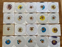 20 x 7" Dancehall / Reggae Singles - top Zustand