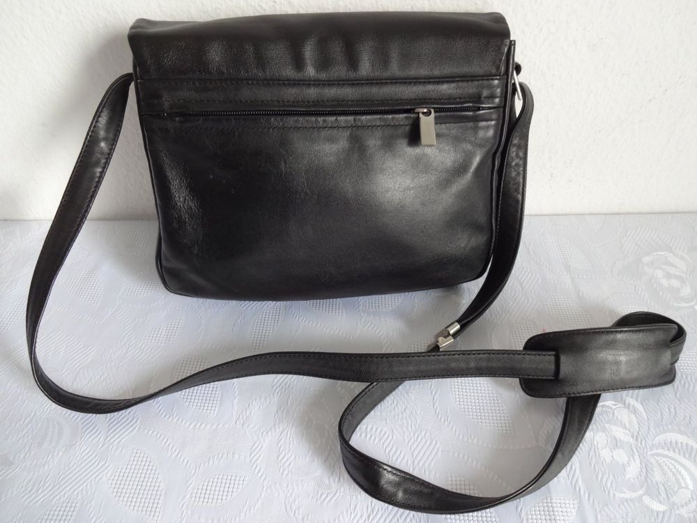 Bree Borse da donna: Orig." BREE " Echtleder Schwarze Umhängetasche – Usato da Frauenfeld venduto da Jahy 1