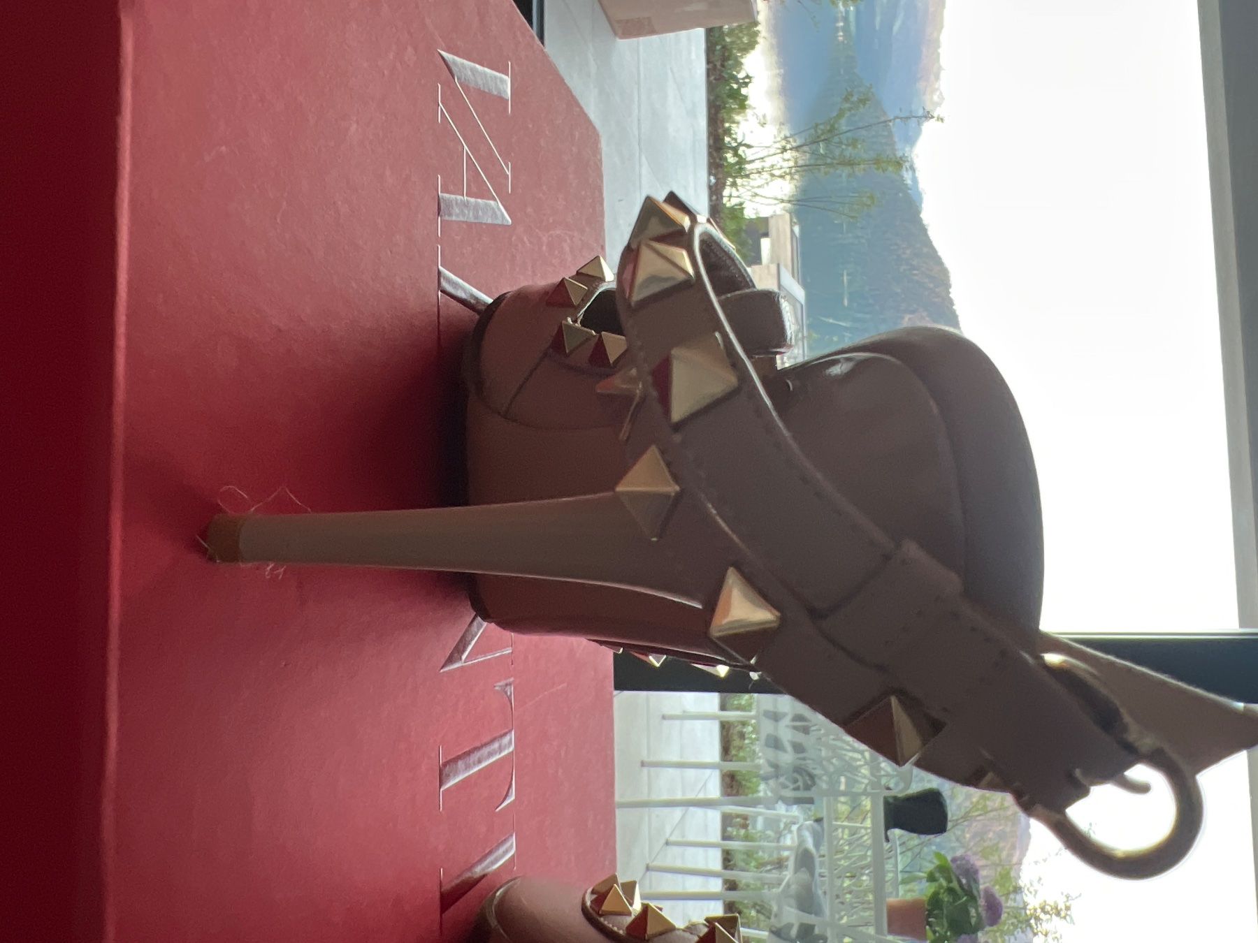 Valentino Scarpe da donna: Valentino Rockstud Heels - Size 39.5 - Chic Spring Style – Usato da Oberägeri venduto da rus_7vhx 3