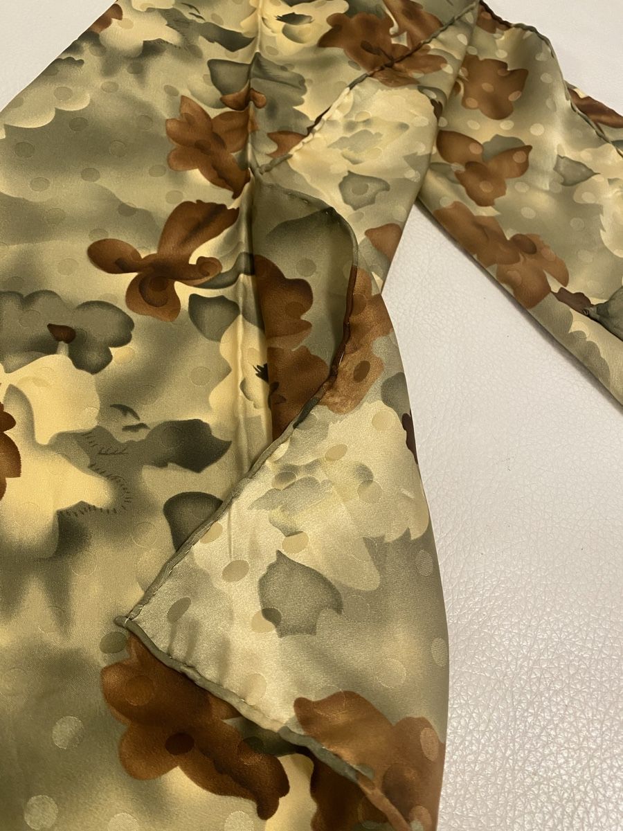 Foulard & Sciarpe: Seiden Schal 🌸 – Usato da Opfikon venduto da Luis144 7