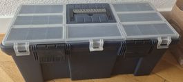 Aufbewahrungsbox / Werkzeugkiste mit Schraubenfach gebraucht