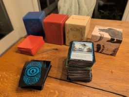 Magic the Garhering Deckboxen, Sleeves, Karten
