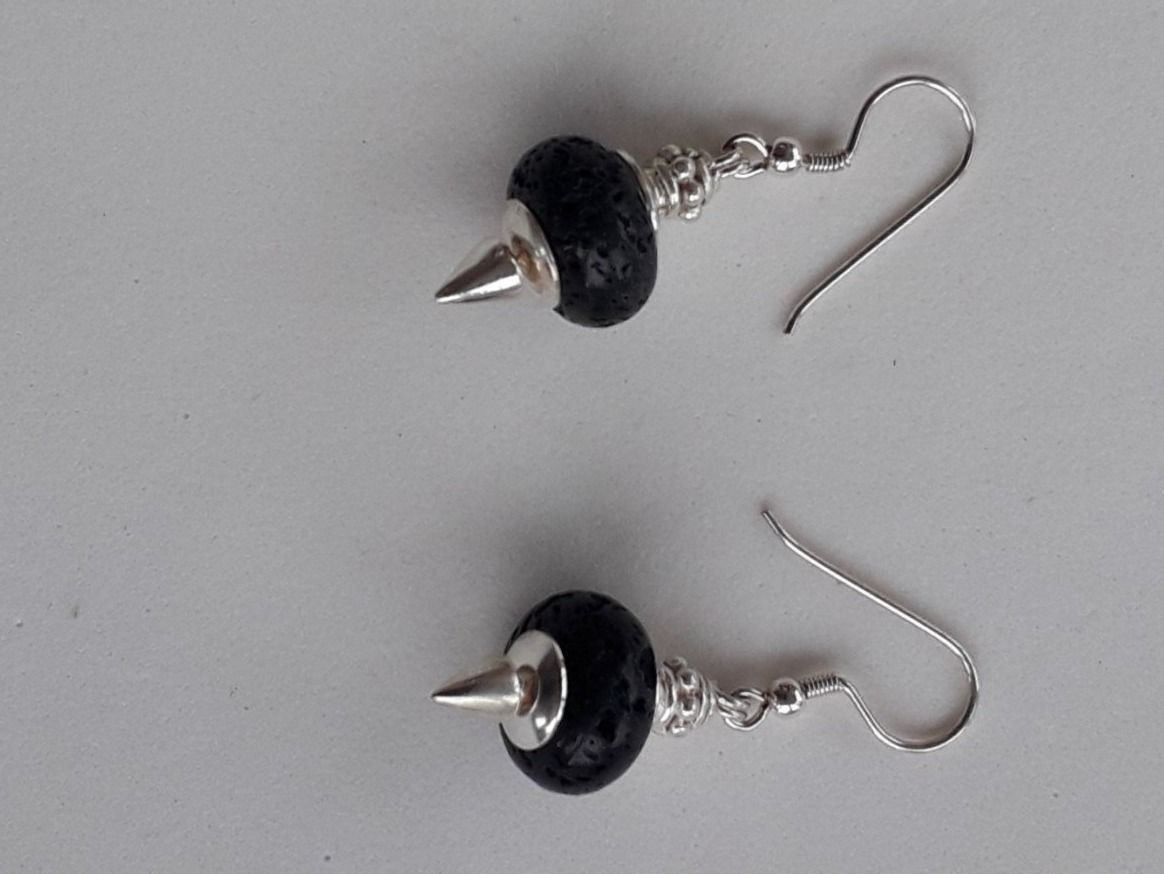 Orecchini pendenti & Orecchini a lobo: Silber Ohrhänger mit Lavastein – Nuovo e nell'imballaggio originale da Winistorf venduto da acreativ2 2