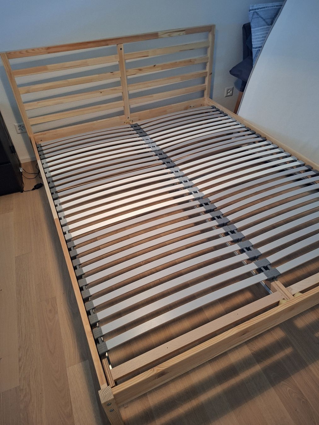 Reti a doghe: Holzbett mit Lattenrost 160x200cm – Usato da Fehraltorf venduto da TAMASTOBIAS 1