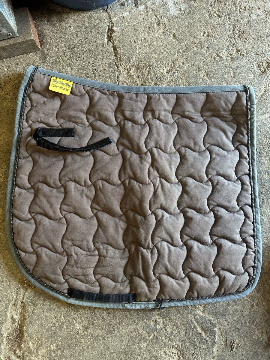 Selle & Accessori: DR Schabracke Kavalkade – Usato da Männedorf venduto da kajuar