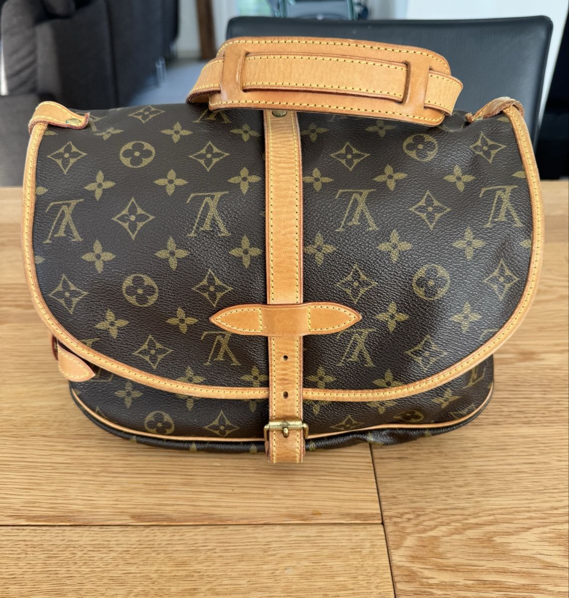 Louis Vuitton Sacs femmes: Louis Vuitton crossbody bag monogram  – D'occasion à Mur (Vully) VD par luxproducts